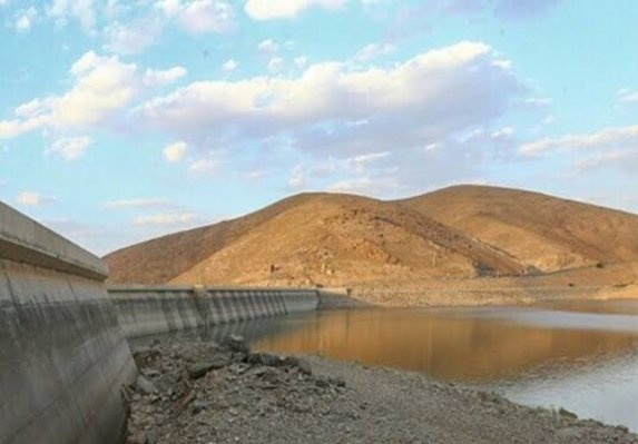 سیاستهای فعلی مصرف و تولید، بحران آب در همدان را تشدید می کند